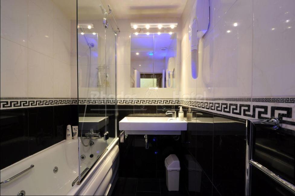 Rhodes Hotel Λονδίνο Εξωτερικό φωτογραφία
